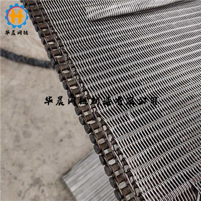 金属网带在高温环境、五金件处理的应用和不锈钢网带生产的注意事项